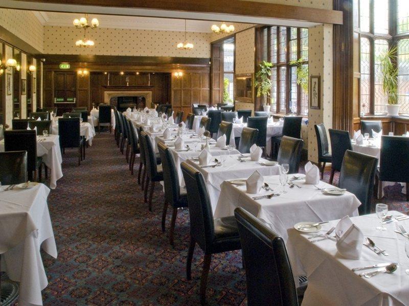 Royal Court Hotel & Spa Coventry Exterior foto