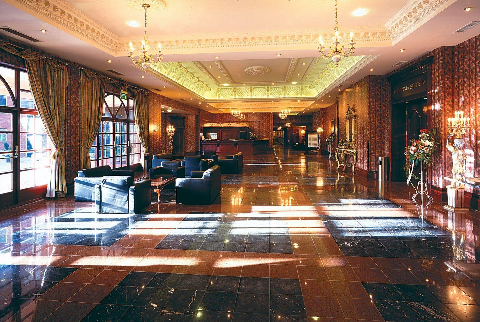 Royal Court Hotel & Spa Coventry Interior foto