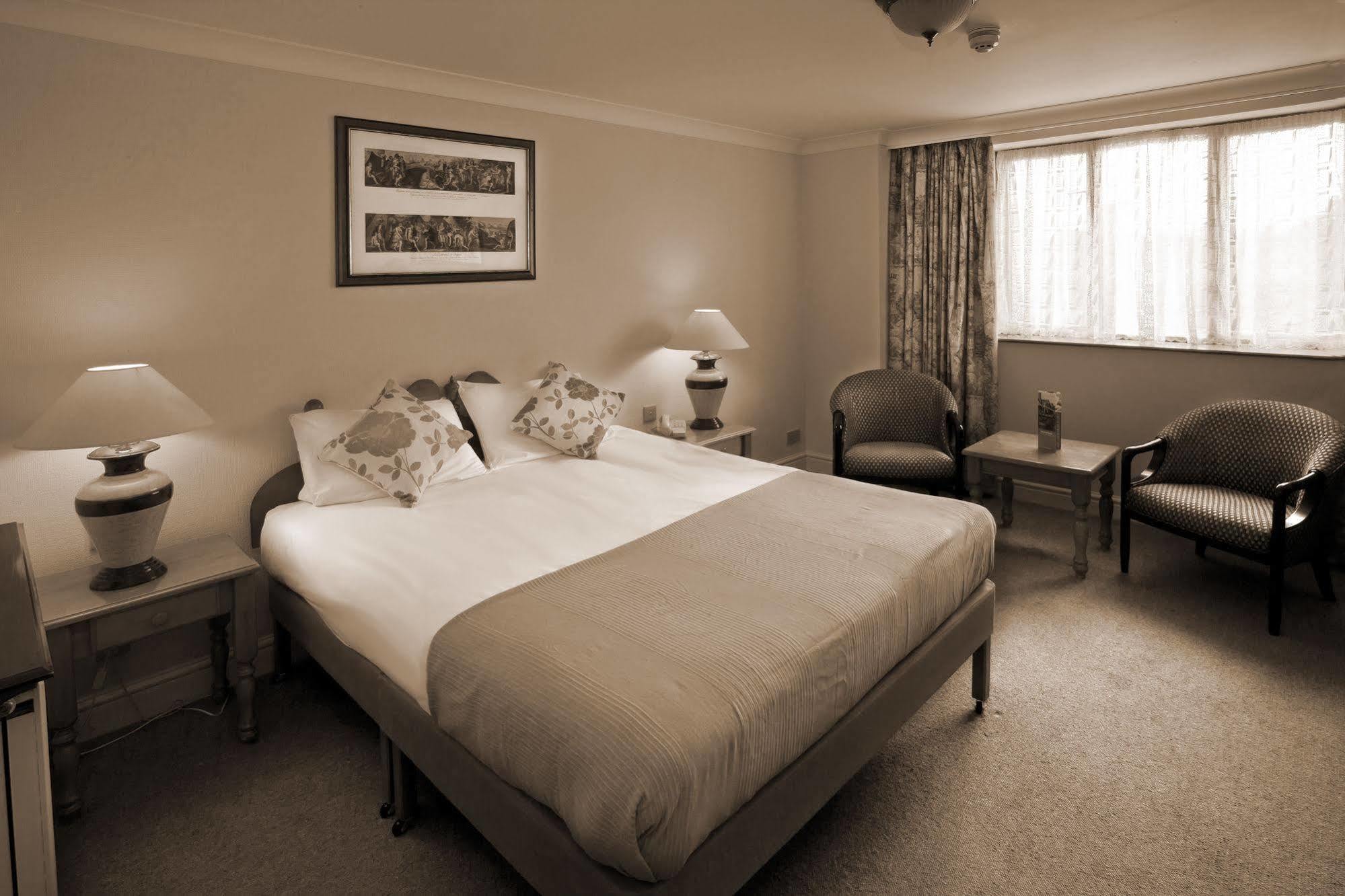 Royal Court Hotel & Spa Coventry Exterior foto