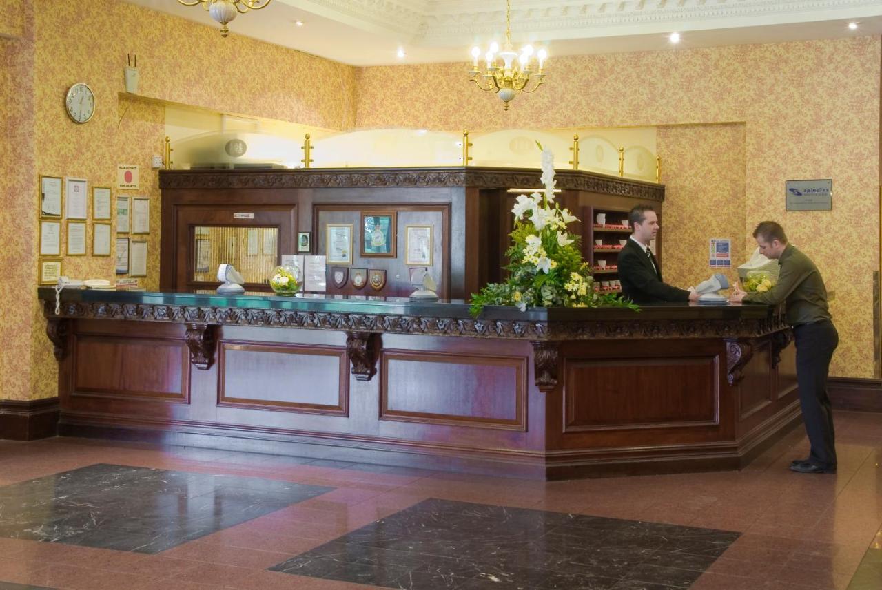 Royal Court Hotel & Spa Coventry Exterior foto